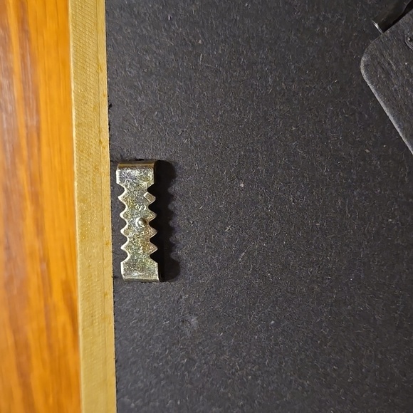 Isaiah 40:31 Gold Frame - Picture 13 of 14